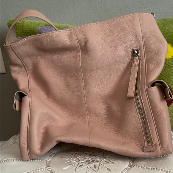 Vince Camuto Pink Shoulder Bag - Picture 2 of 6